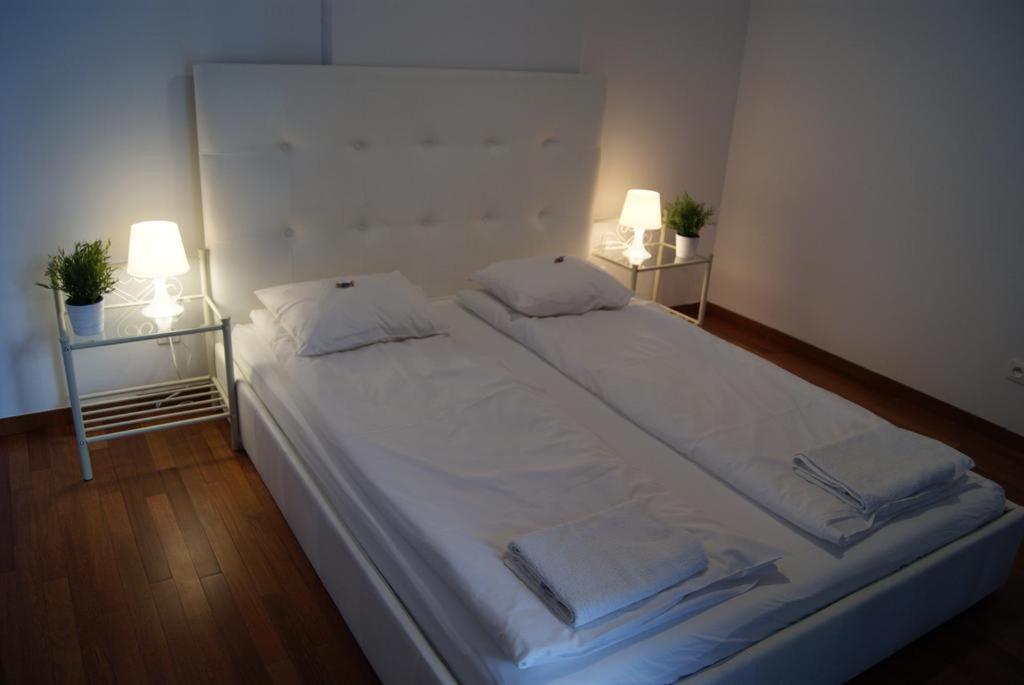 Apartamenty Triton Park Varsovie Extérieur photo