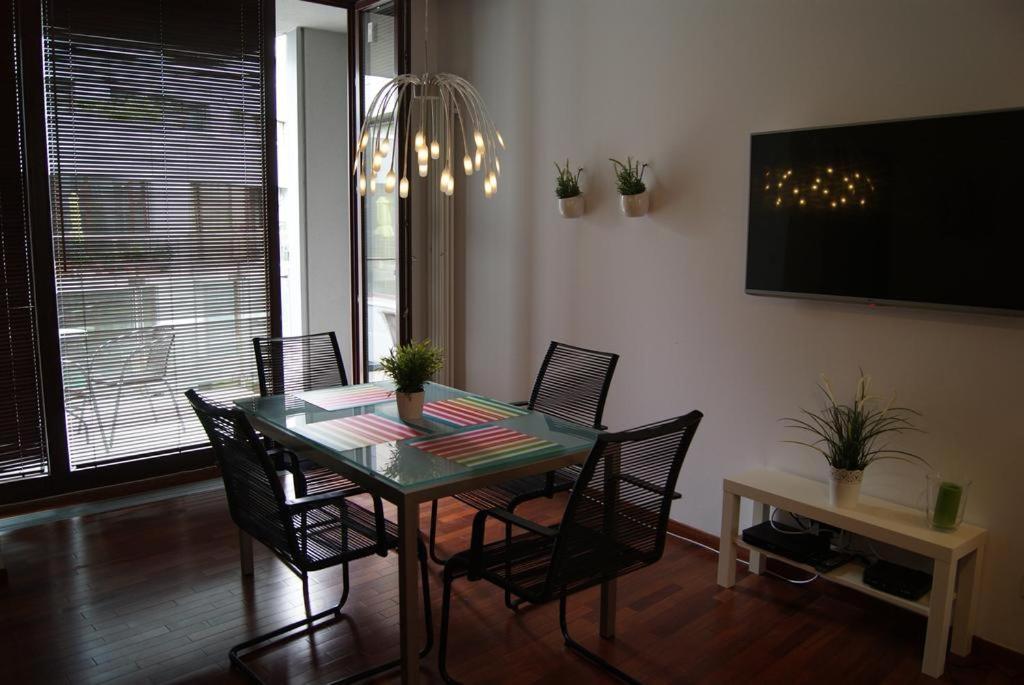 Apartamenty Triton Park Varsovie Extérieur photo